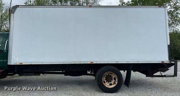 image for item EK2979 2004 Ford F750 Super Duty box truck