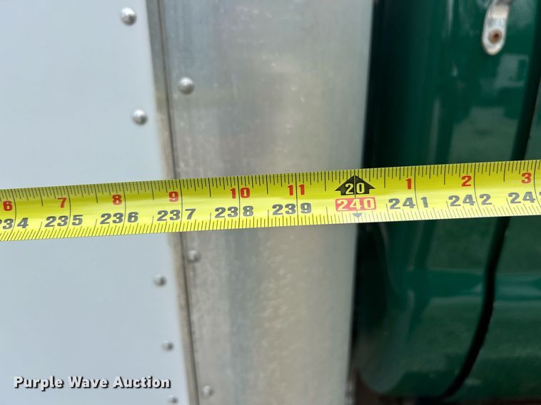 image for item EK2979 2004 Ford F750 Super Duty box truck