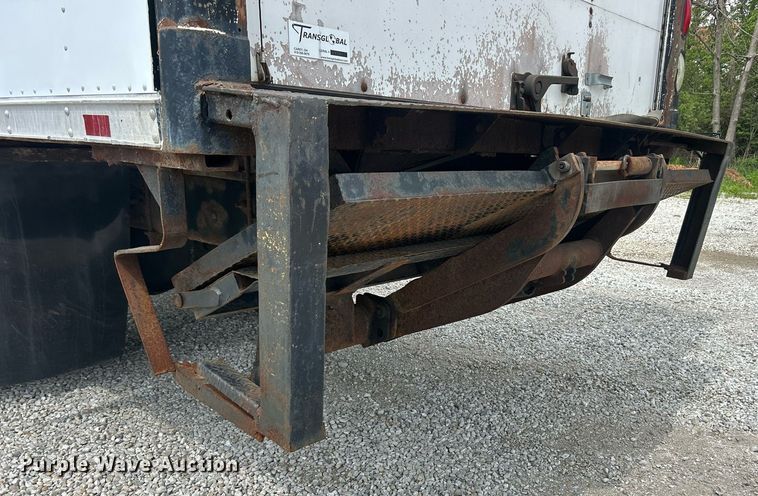 image for item EK2979 2004 Ford F750 Super Duty box truck