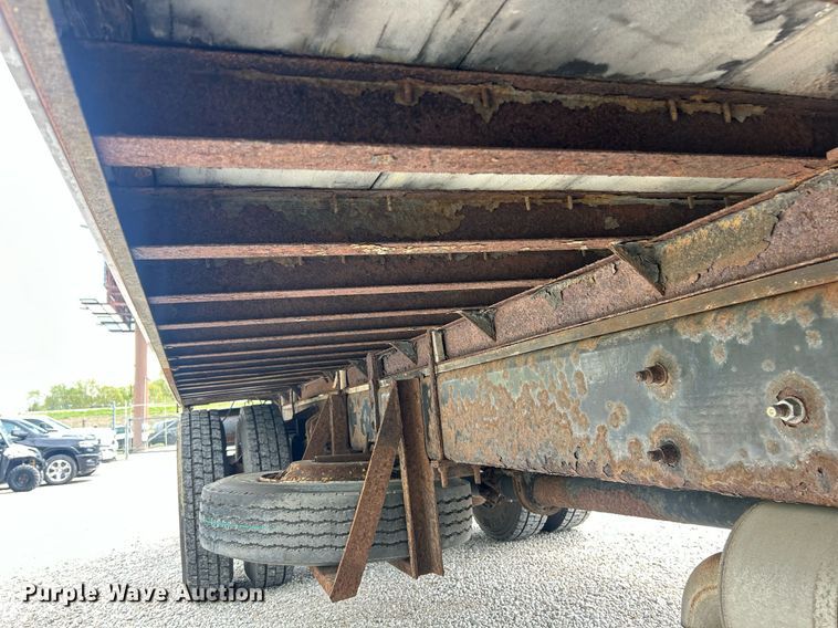 image for item EK2979 2004 Ford F750 Super Duty box truck