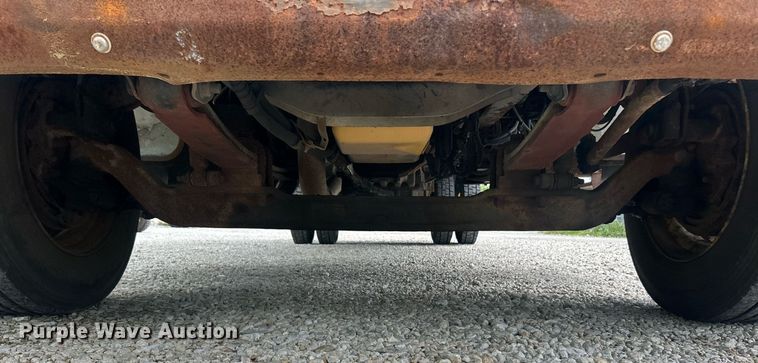 image for item EK2979 2004 Ford F750 Super Duty box truck