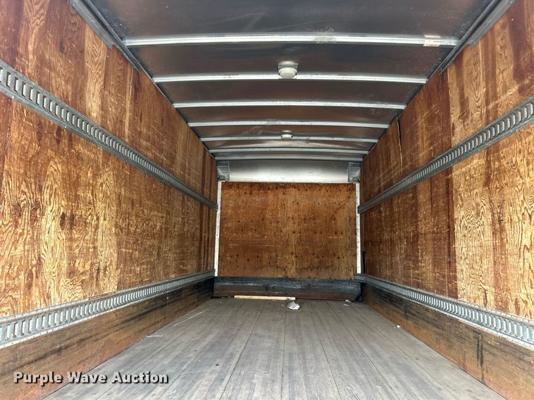 image for item EK2979 2004 Ford F750 Super Duty box truck