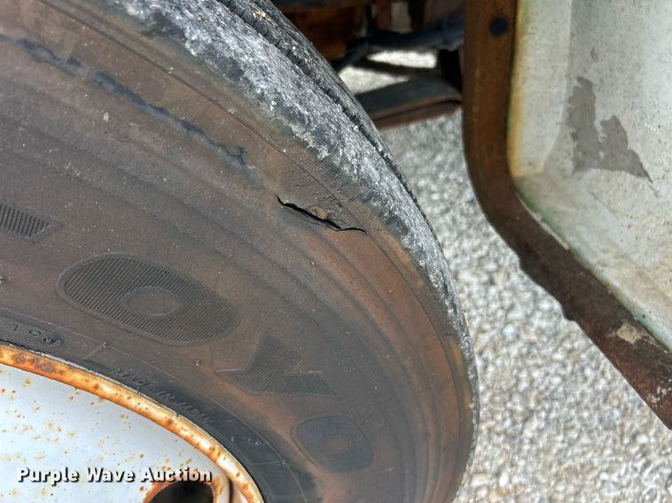 image for item EK2979 2004 Ford F750 Super Duty box truck