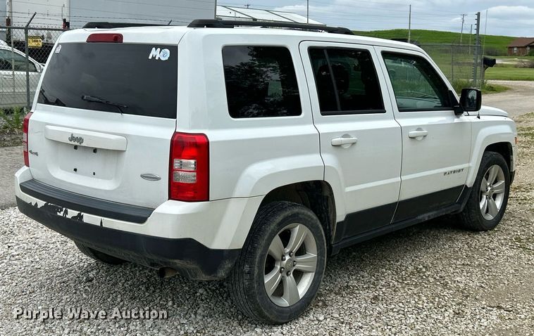 image for item EK3002 2015 Jeep Patriot Latitude SUV