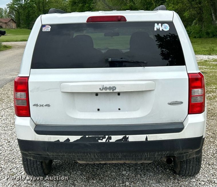 image for item EK3002 2015 Jeep Patriot Latitude SUV