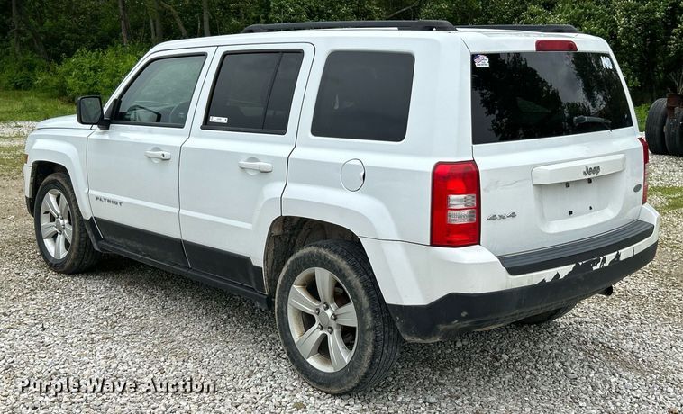 image for item EK3002 2015 Jeep Patriot Latitude SUV