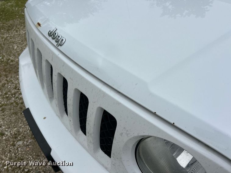 image for item EK3002 2015 Jeep Patriot Latitude SUV