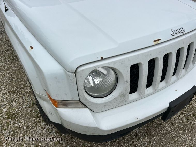 image for item EK3002 2015 Jeep Patriot Latitude SUV