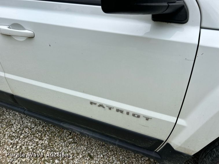 image for item EK3002 2015 Jeep Patriot Latitude SUV