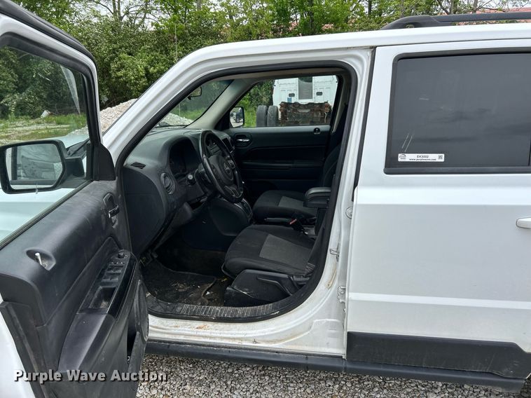 image for item EK3002 2015 Jeep Patriot Latitude SUV