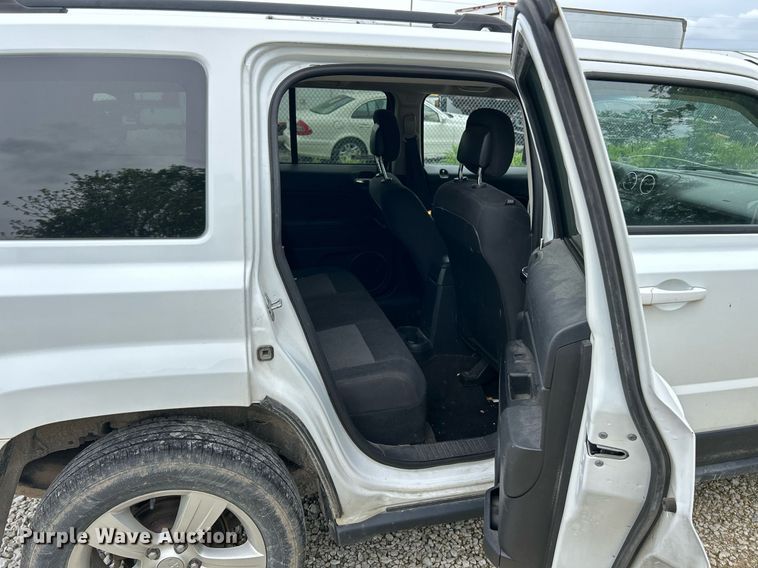 image for item EK3002 2015 Jeep Patriot Latitude SUV