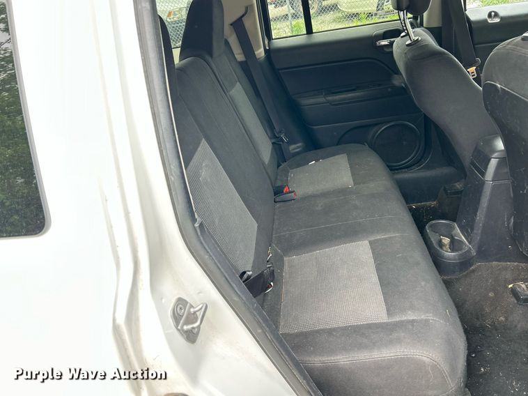 image for item EK3002 2015 Jeep Patriot Latitude SUV