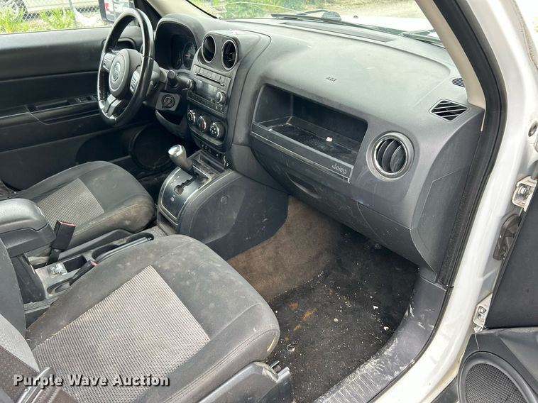 image for item EK3002 2015 Jeep Patriot Latitude SUV