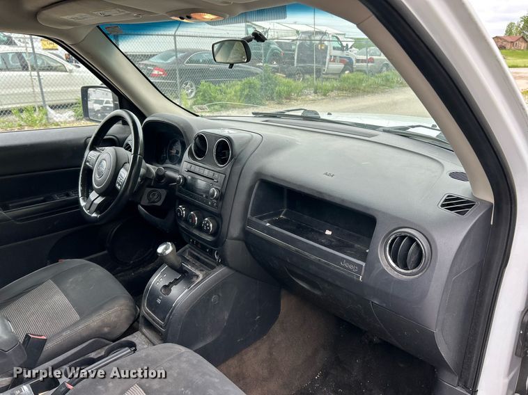 image for item EK3002 2015 Jeep Patriot Latitude SUV