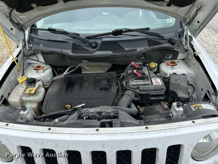 image for item EK3002 2015 Jeep Patriot Latitude SUV