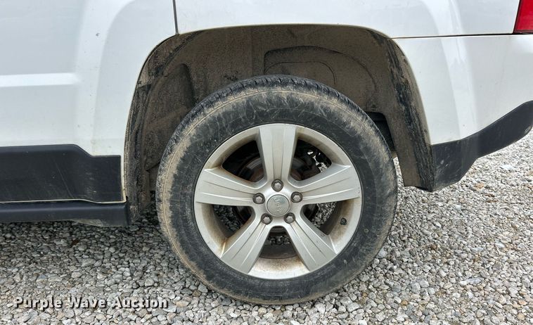 image for item EK3002 2015 Jeep Patriot Latitude SUV