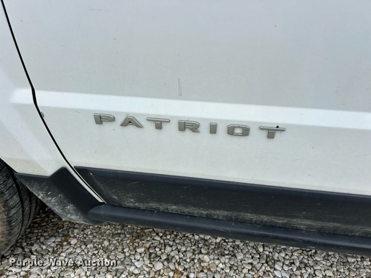 image for item EK3002 2015 Jeep Patriot Latitude SUV