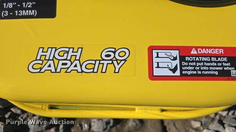 image for item EK5243 2022 John Deere 60HC mower deck