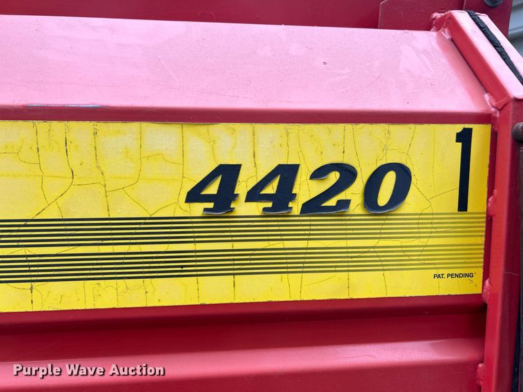 image for item EK8038 Agrimetal Collector 4420 leaf vacuum