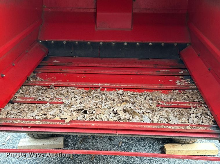 image for item EK8038 Agrimetal Collector 4420 leaf vacuum