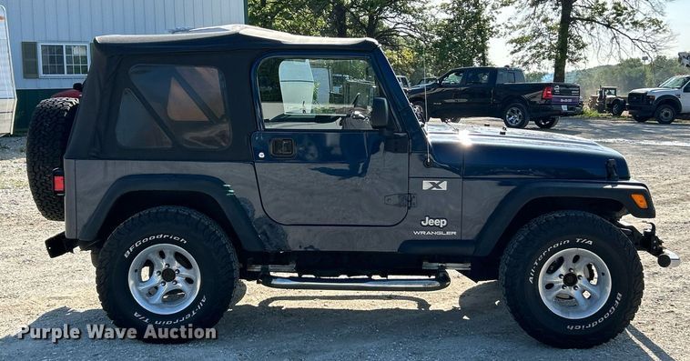 image for item EK8060 2004 Jeep Wrangler X SUV