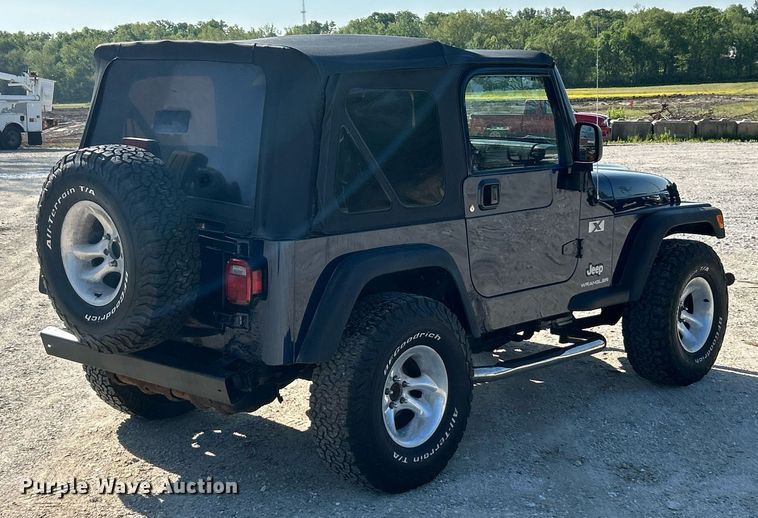 image for item EK8060 2004 Jeep Wrangler X SUV