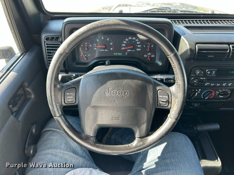 image for item EK8060 2004 Jeep Wrangler X SUV