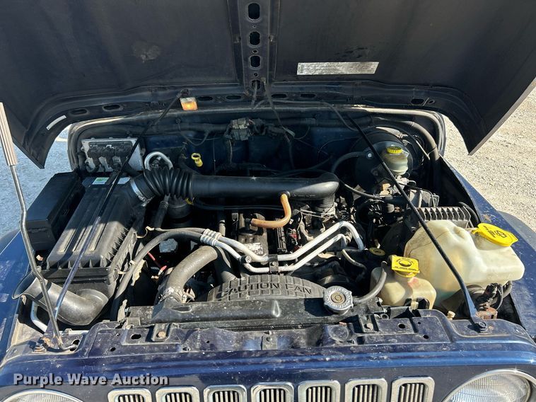 image for item EK8060 2004 Jeep Wrangler X SUV