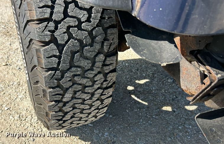 image for item EK8060 2004 Jeep Wrangler X SUV