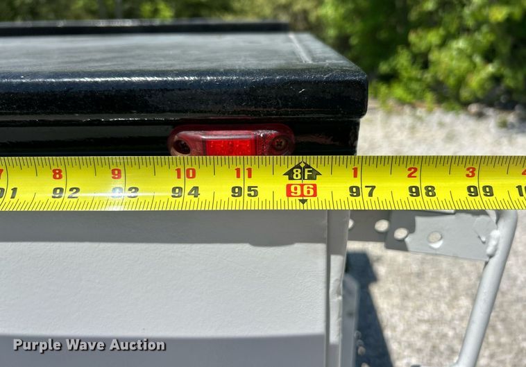 image for item EK8064 2007 GMC Sierra 2500 HD utility bed pickup truck