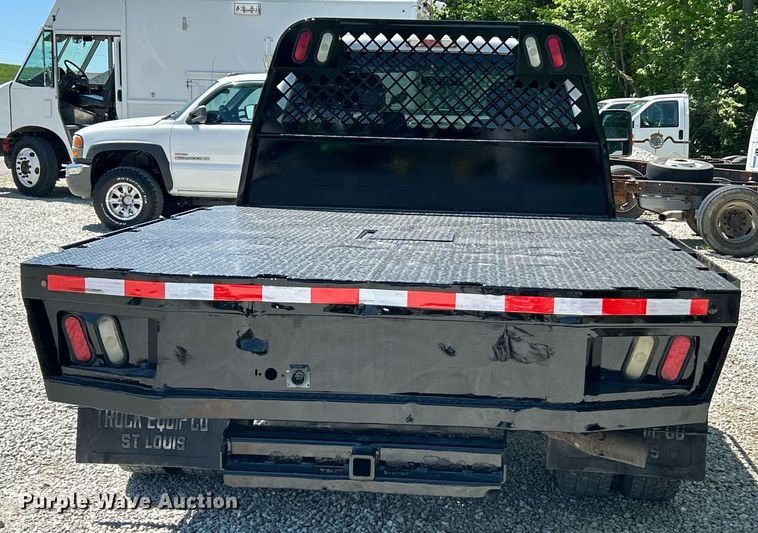 image for item EK8065 2011 Ford F550 Super Duty XLT  flatbed truck
