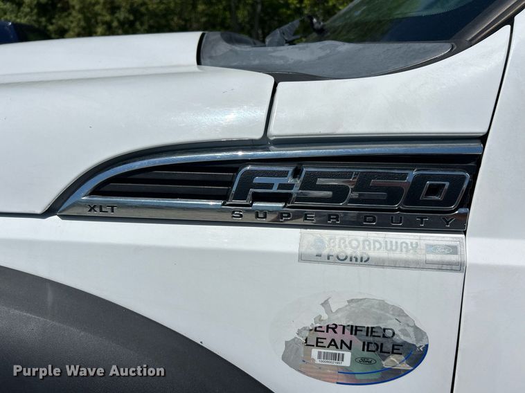 image for item EK8065 2011 Ford F550 Super Duty XLT  flatbed truck