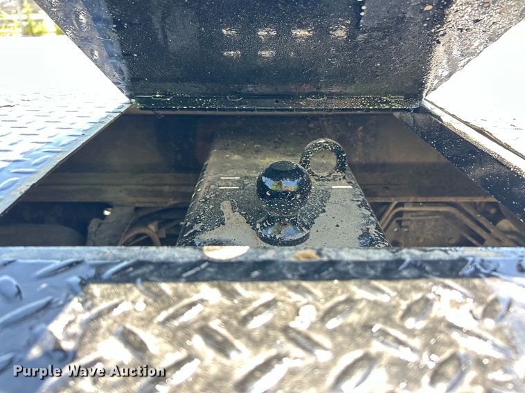 image for item EK8065 2011 Ford F550 Super Duty XLT  flatbed truck