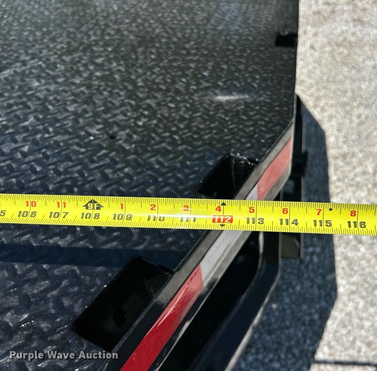 image for item EK8065 2011 Ford F550 Super Duty XLT  flatbed truck