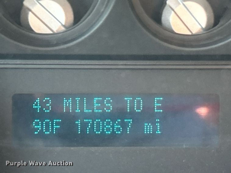 image for item EK8065 2011 Ford F550 Super Duty XLT  flatbed truck