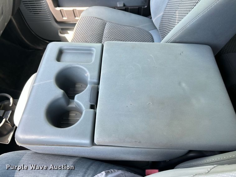 image for item EK8065 2011 Ford F550 Super Duty XLT  flatbed truck