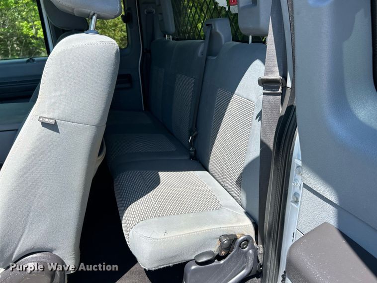 image for item EK8065 2011 Ford F550 Super Duty XLT  flatbed truck