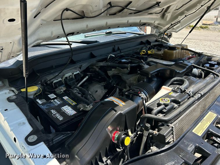 image for item EK8065 2011 Ford F550 Super Duty XLT  flatbed truck