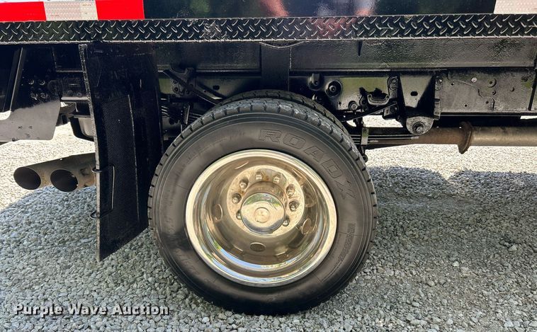 image for item EK8065 2011 Ford F550 Super Duty XLT  flatbed truck