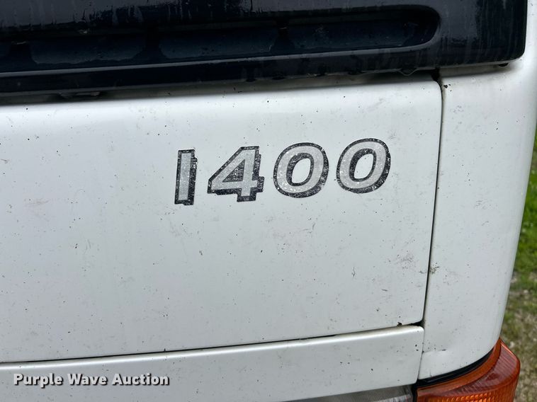 image for item EK8076 2007 UD Nissan UD1400 box truck