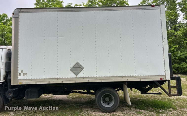 image for item EK8076 2007 UD Nissan UD1400 box truck