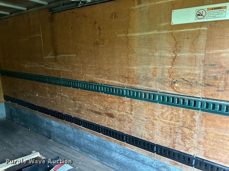 image for item EK8076 2007 UD Nissan UD1400 box truck