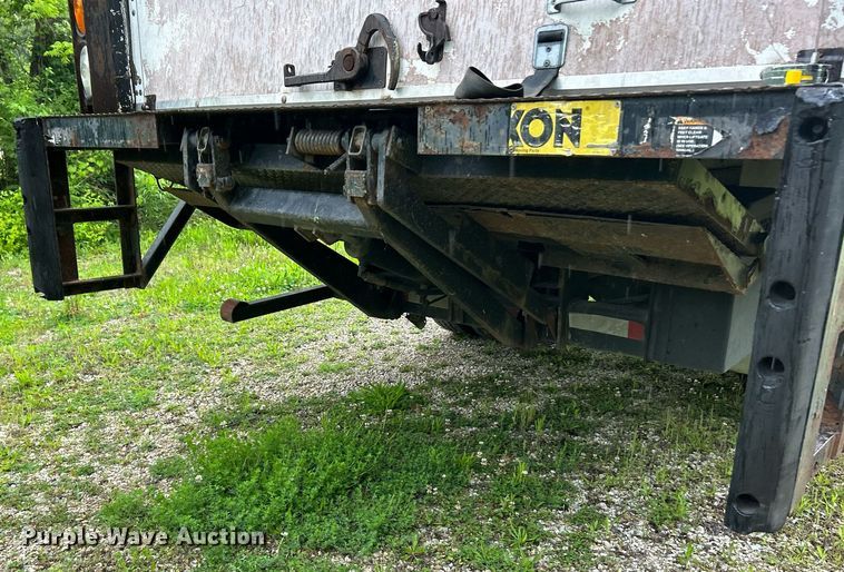 image for item EK8076 2007 UD Nissan UD1400 box truck