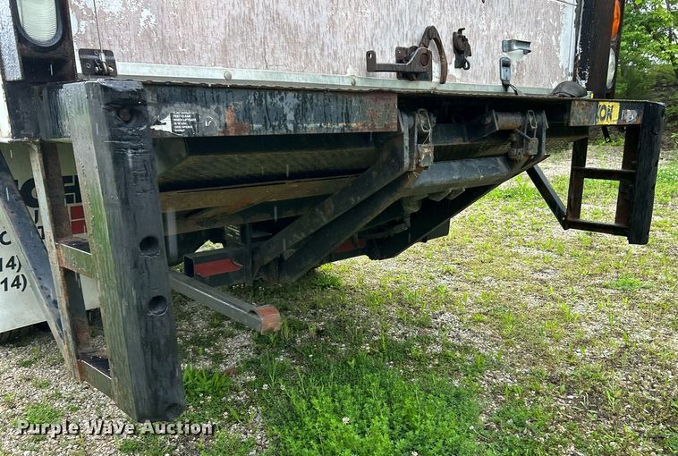 image for item EK8076 2007 UD Nissan UD1400 box truck