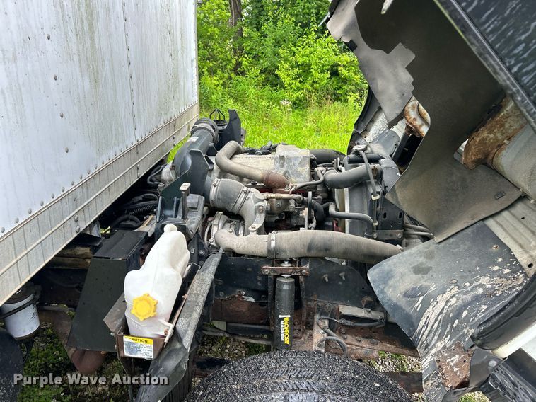 image for item EK8076 2007 UD Nissan UD1400 box truck