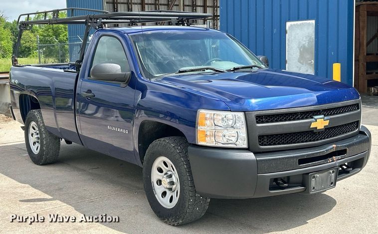 image for item EK8079 2013 Chevrolet Silverado 1500 pickup truck