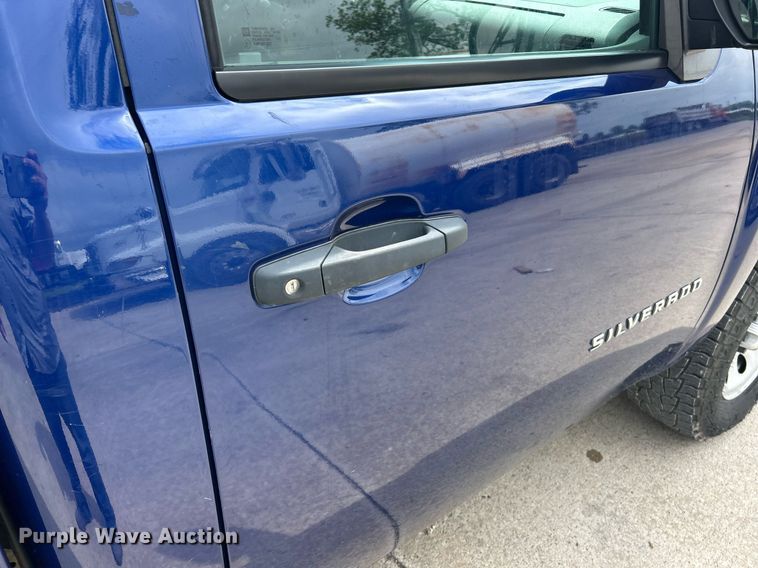 image for item EK8079 2013 Chevrolet Silverado 1500 pickup truck