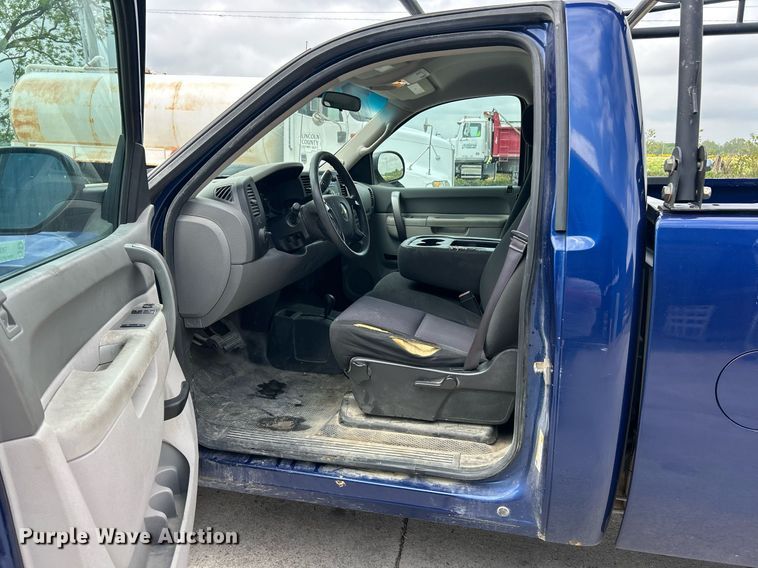 image for item EK8079 2013 Chevrolet Silverado 1500 pickup truck