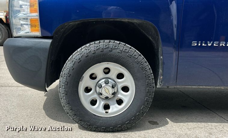 image for item EK8079 2013 Chevrolet Silverado 1500 pickup truck