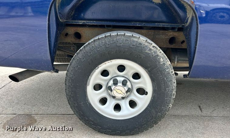 image for item EK8079 2013 Chevrolet Silverado 1500 pickup truck